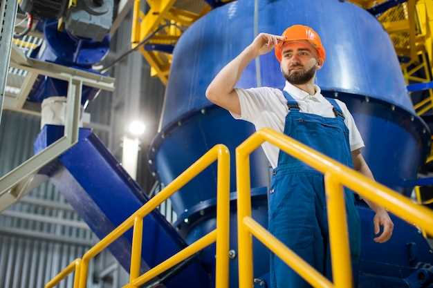 undefinedГазовая промышленность</strong> является одной из ключевых отраслей в экономике, обеспечивая энергией множество жилых и производственных объектов. Важной составляющей этой отрасли является использование трубного проката, который играет решающую роль в газопроводах и газотранспортных системах. Правильный выбор диаметра и материала трубного проката имеет огромное значение для эффективности и безопасности работы газовых систем.